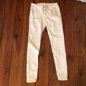 Levi White Jeans